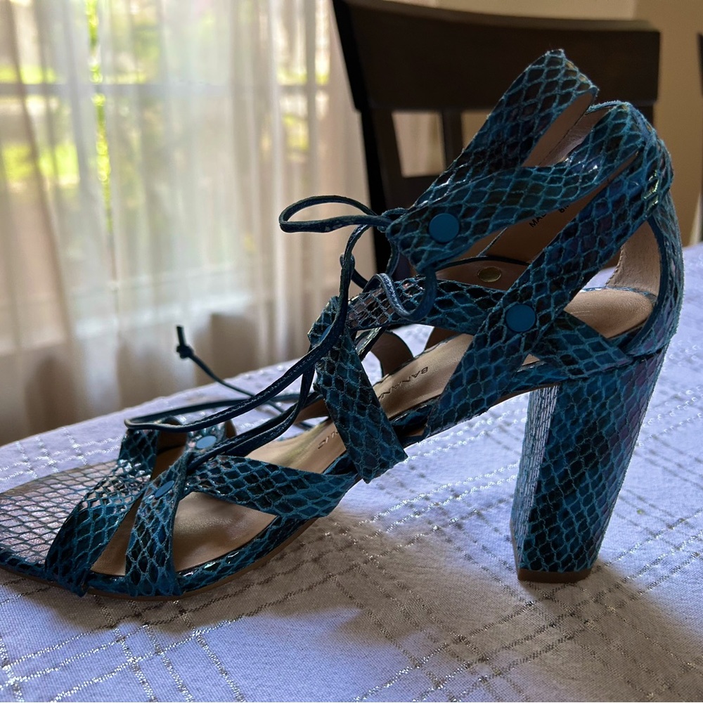 Banana Republic Shoes